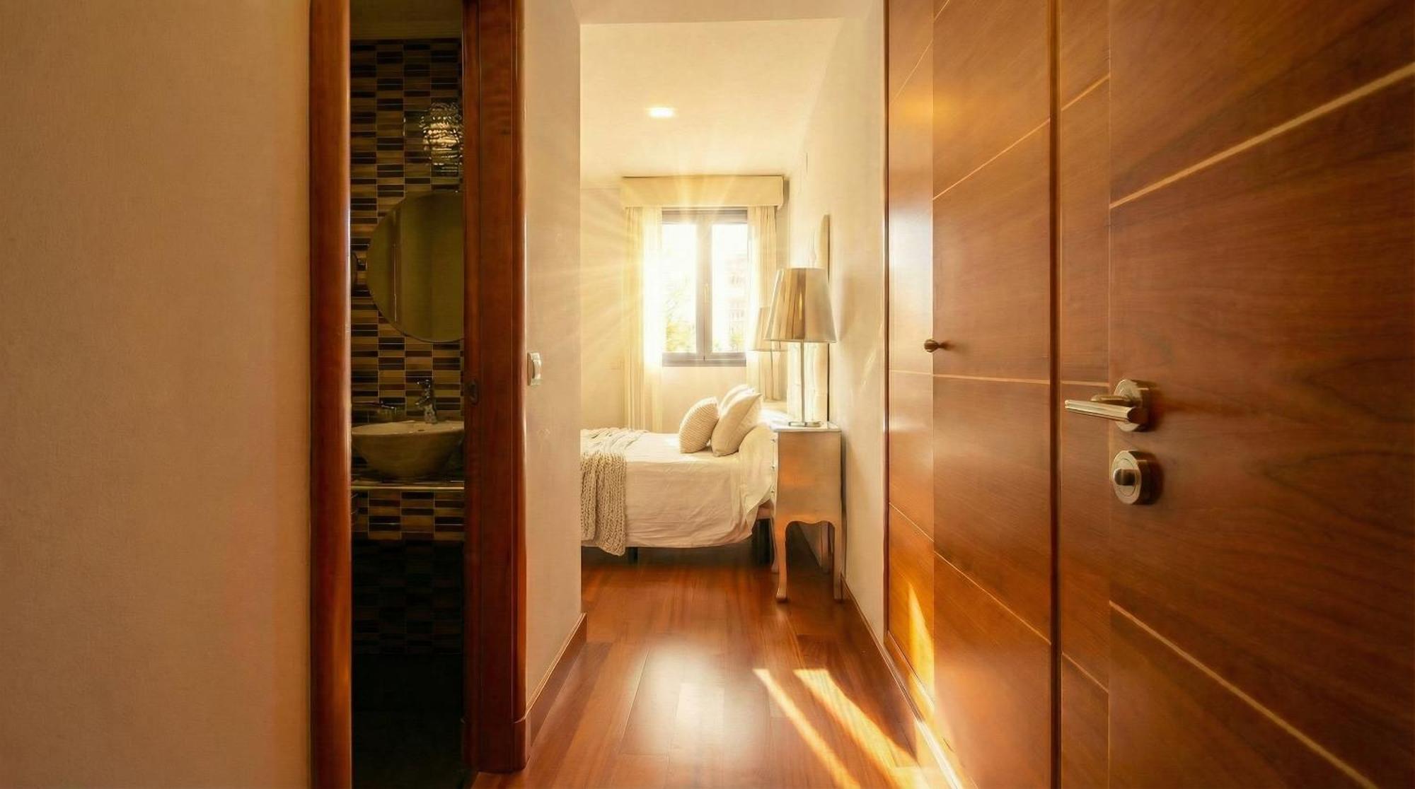 Luxury Apt In Plaza De Espana - Free Parking — Photos 2